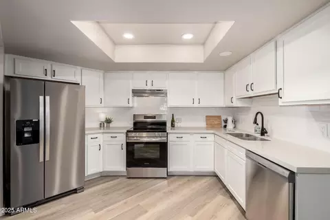 4210 W Calavar Rd, Phoenix, AZ 85053 photo 5
