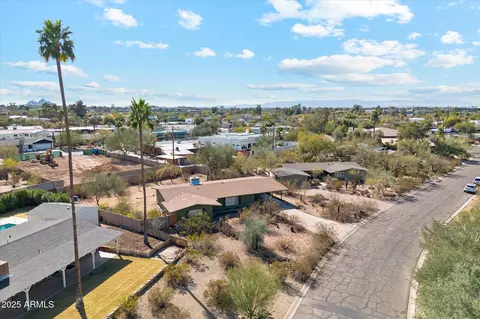 4165 E Saint Joseph Way, Phoenix, AZ 85018 photo 17