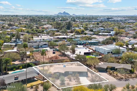 4165 E Saint Joseph Way, Phoenix, AZ 85018 photo 7