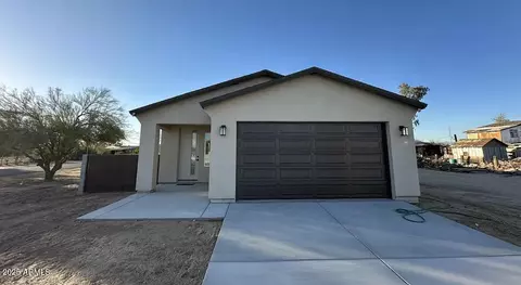 32406 N Center St, Wittmann, AZ 85361