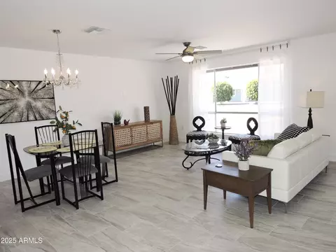 9923 W Hope Cir N, Sun City, AZ 85351