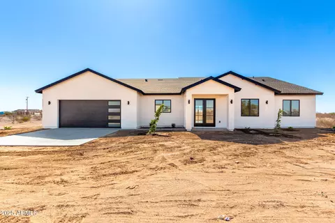 22167 W Laura St, Wittmann, AZ 85361