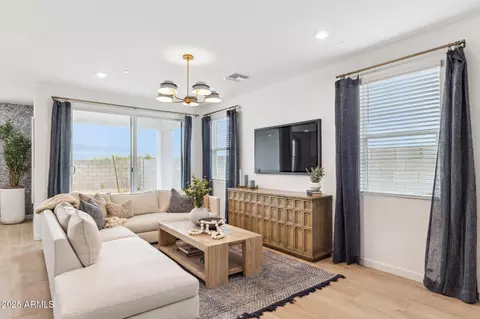 Living - 1123 E Mcneil St, Phoenix, AZ 85042 photo 3 of 3