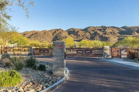 View/Area - 1123 E Mcneil St, Phoenix, AZ 85042 photo 8 of 22