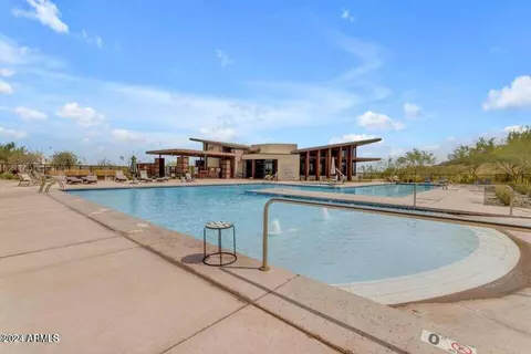 Exterior - 1123 E Mcneil St, Phoenix, AZ 85042 photo 7 of 9
