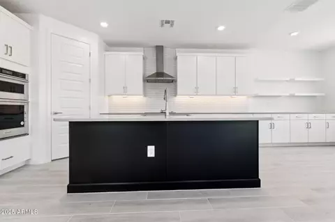 Kitchen - 1123 E Mcneil St, Phoenix, AZ 85042 photo 1 of 5