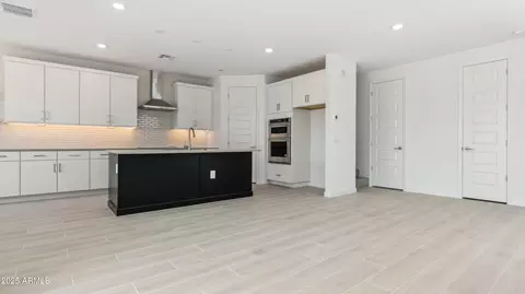 1119 E Mcneil St, Phoenix, AZ 85042 photo 4