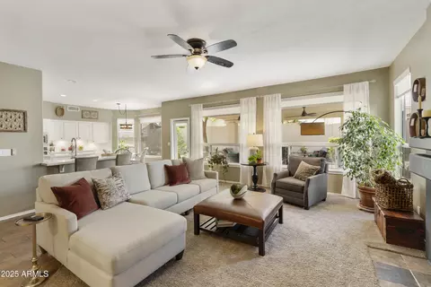 16008 S 13th Way, Phoenix, AZ 85048