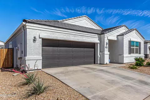 5180 E Diatomite Dr, San Tan Valley, AZ 85143