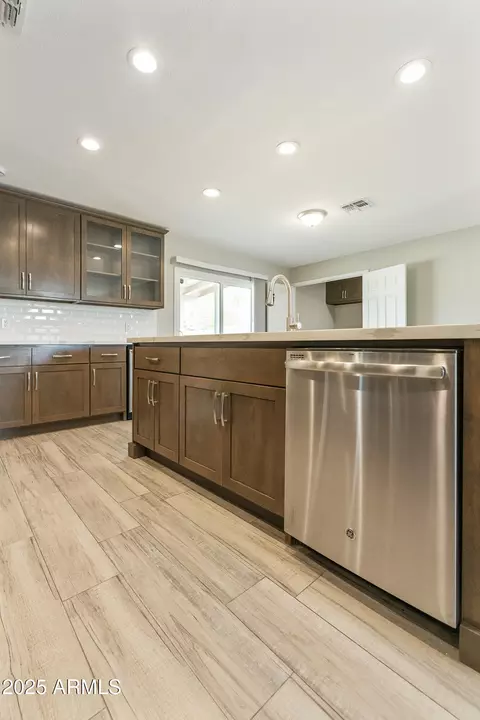 2530 E Randall Dr, Tempe, AZ 85288 photo 11