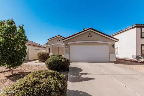 977 E Saratoga St, Gilbert, AZ 85296