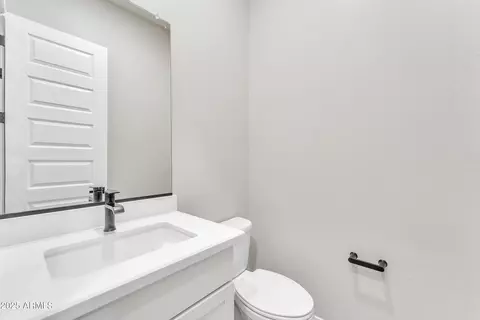 Bath - 2458 E Lark St, Gilbert, AZ 85297 photo 6 of 6