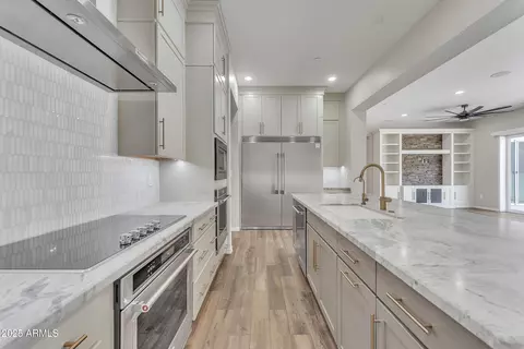 Kitchen - 2458 E Lark St, Gilbert, AZ 85297 photo 5 of 5
