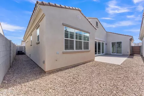 Exterior - 2458 E Lark St, Gilbert, AZ 85297 photo 4 of 9
