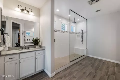 Bath - 10547 E Relativity Ave, Mesa, AZ 85212 photo 2 of 5