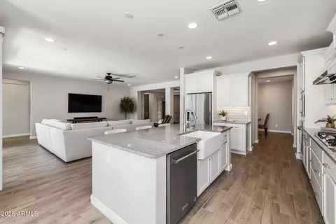 Kitchen - 10547 E Relativity Ave, Mesa, AZ 85212 photo 5 of 5