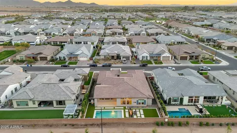 View/Area - 1464 E Aris Dr, Gilbert, AZ 85298 photo 2 of 25