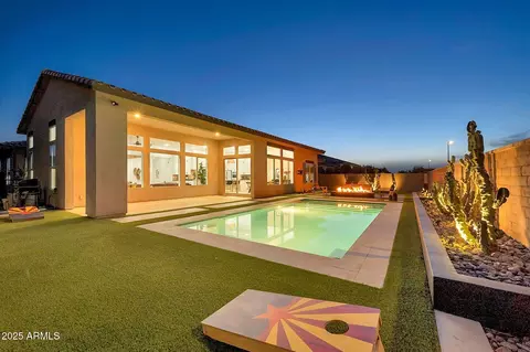 Exterior - 1464 E Aris Dr, Gilbert, AZ 85298 photo 10 of 20