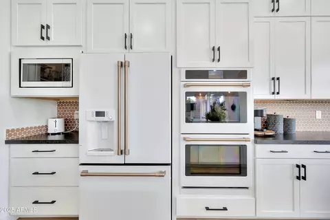 Kitchen - 1464 E Aris Dr, Gilbert, AZ 85298 photo 1 of 6
