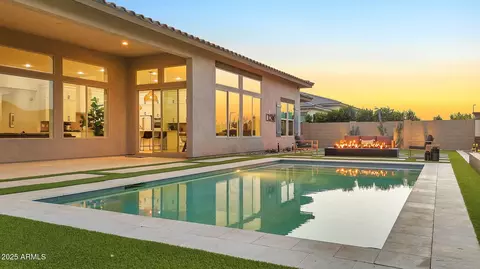 Exterior - 1464 E Aris Dr, Gilbert, AZ 85298 photo 16 of 20