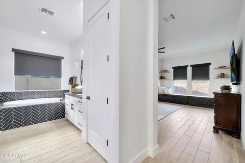 Entry Way - 1464 E Aris Dr, Gilbert, AZ 85298 photo 6 of 8