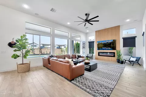 Living - 1464 E Aris Dr, Gilbert, AZ 85298 photo 4 of 6