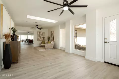120 W Thunderbird Rd, Phoenix, AZ 85023 photo 4