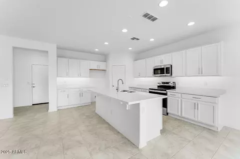 10865 E Tiburon Ave, Mesa, AZ 85212 photo 5
