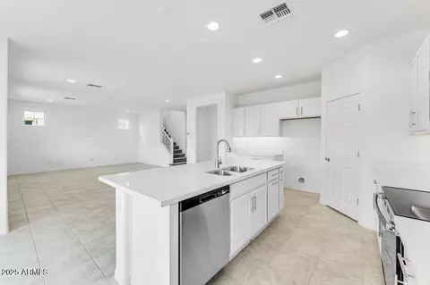 10865 E Tiburon Ave, Mesa, AZ 85212 photo 6