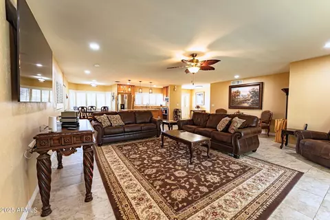 Living - 508 W Harmont Dr, Phoenix, AZ 85021 photo 1 of 2