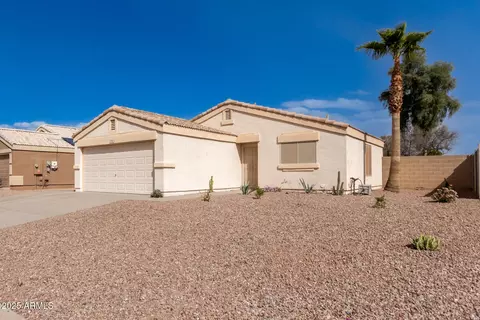 2177 S Weaver Dr, Apache Junction, AZ 85120 photo 2
