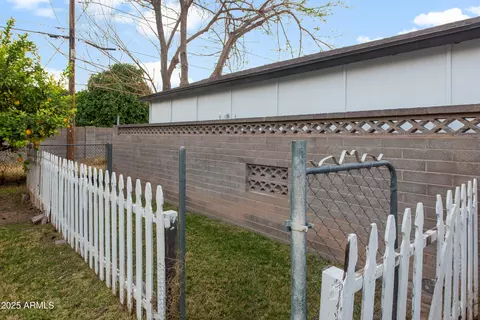 Exterior - 1109 E 8th St, Mesa, AZ 85203 photo 5 of 8