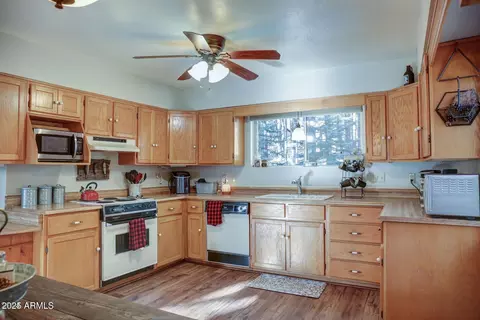 3076 Summer Loop, Forest Lakes, AZ 85931 photo 16