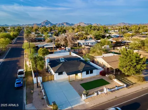 View/Area - 2202 E Osborn Rd, Phoenix, AZ 85016 photo 2 of 3