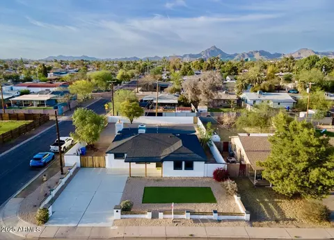 View/Area - 2202 E Osborn Rd, Phoenix, AZ 85016 photo 3 of 3