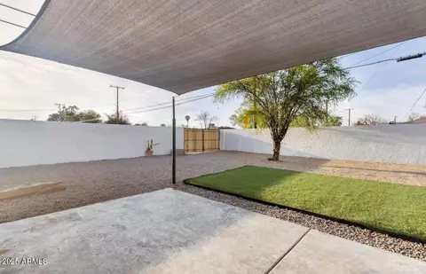 Exterior - 2202 E Osborn Rd, Phoenix, AZ 85016 photo 4 of 5