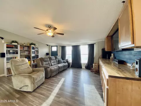 8665 E Jaykay Dr, Hereford, AZ 85615 photo 6