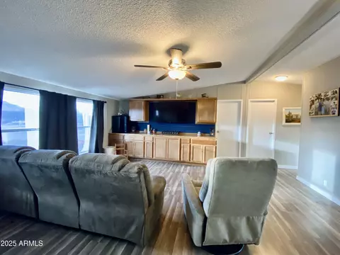 8665 E Jaykay Dr, Hereford, AZ 85615 photo 7