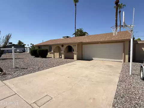 3534 E Friess Dr, Phoenix, AZ 85032 photo 2