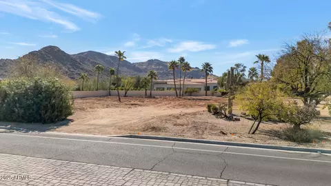 5225 E Mockingbird Ln #6, Paradise Valley, AZ 85253
