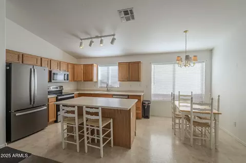 Kitchen - 3313 E Waltann Ln, Phoenix, AZ 85032 photo 1 of 4