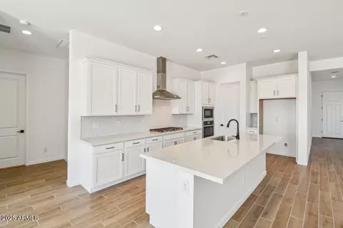 Kitchen - 11447 E Utah Ave, Mesa, AZ 85212 photo 2 of 4