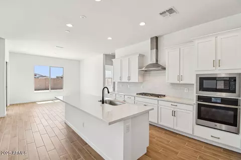 Kitchen - 11447 E Utah Ave, Mesa, AZ 85212 photo 3 of 4
