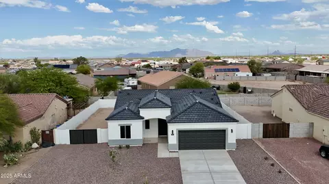 15901 S Saxon Rd, Arizona City, AZ 85123