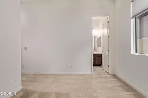 Bedroom - 917 E La Mirada Dr, Phoenix, AZ 85042 photo 5 of 5