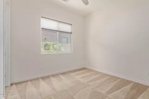 Bedroom - 917 E La Mirada Dr, Phoenix, AZ 85042 photo 3 of 5