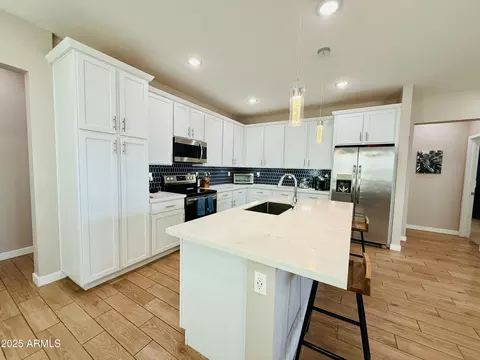155 N Lakeview Blvd #207, Chandler, AZ 85225