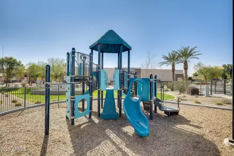 View/Area - 2228 W Harmont Dr, Phoenix, AZ 85021 photo 2 of 2