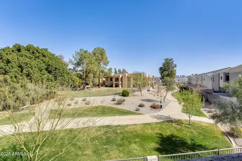 Exterior - 2228 W Harmont Dr, Phoenix, AZ 85021 photo 4 of 12