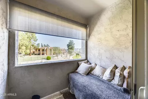 Exterior - 2228 W Harmont Dr, Phoenix, AZ 85021 photo 3 of 12